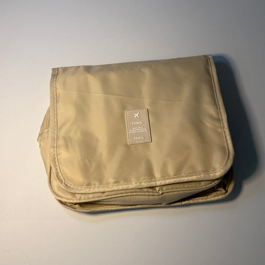 The High Plains Hanging Toiletry Bag